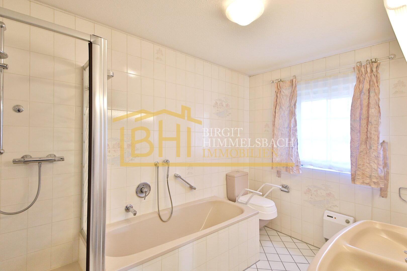 Badezimmer EG