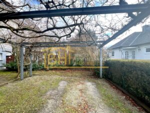 Aussenstellplatz