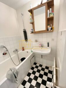 Badezimmer - (KI generiert)